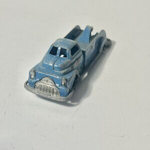 VTG MANOIL TOW TRUCK 1940s 50s DIECAST METAL Blue MADE IN USA